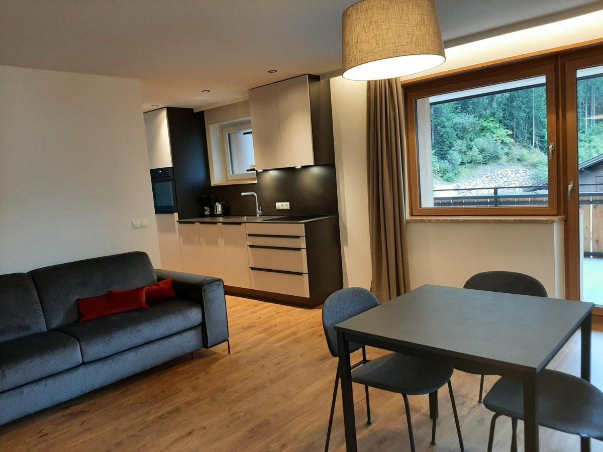 Tyrol Living & Cafe Apartment Nova Levante Ngoại thất bức ảnh