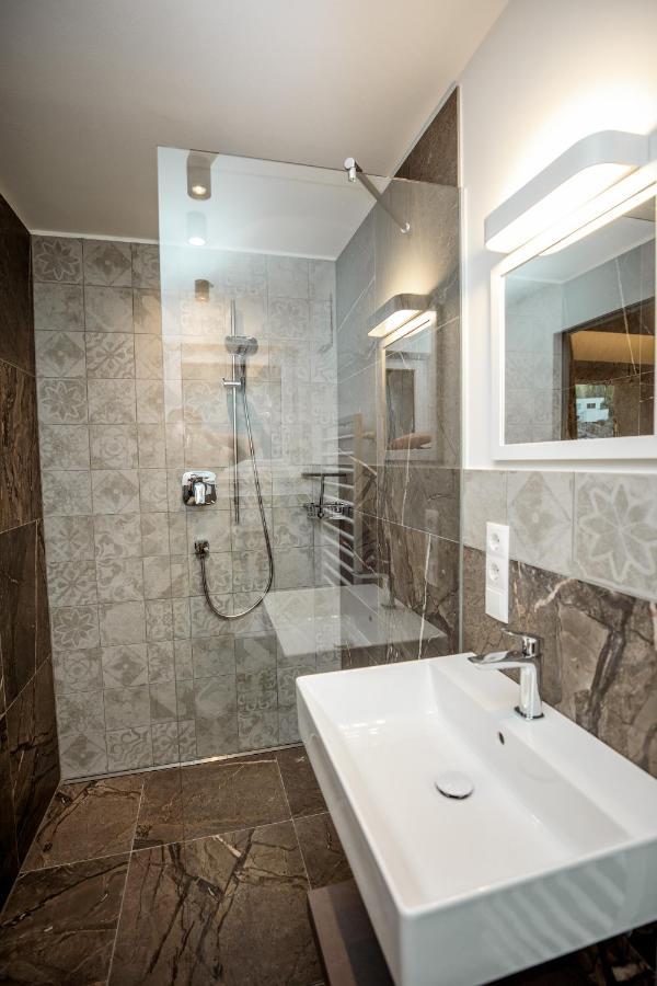 Tyrol Living & Cafe Apartment Nova Levante Ngoại thất bức ảnh